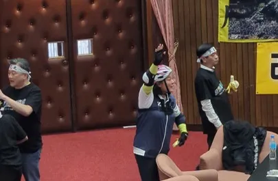 立院藍綠暖心「蕉流」？綠委吃太香　陳玉珍「分到一根」超開心