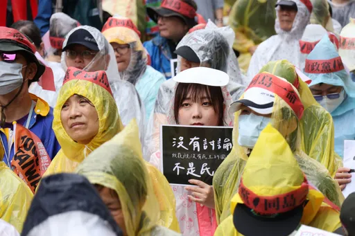 黃國昌稱「年輕人被民進黨迷惑」　王婉諭唾棄痛批「侮辱公民運動！」