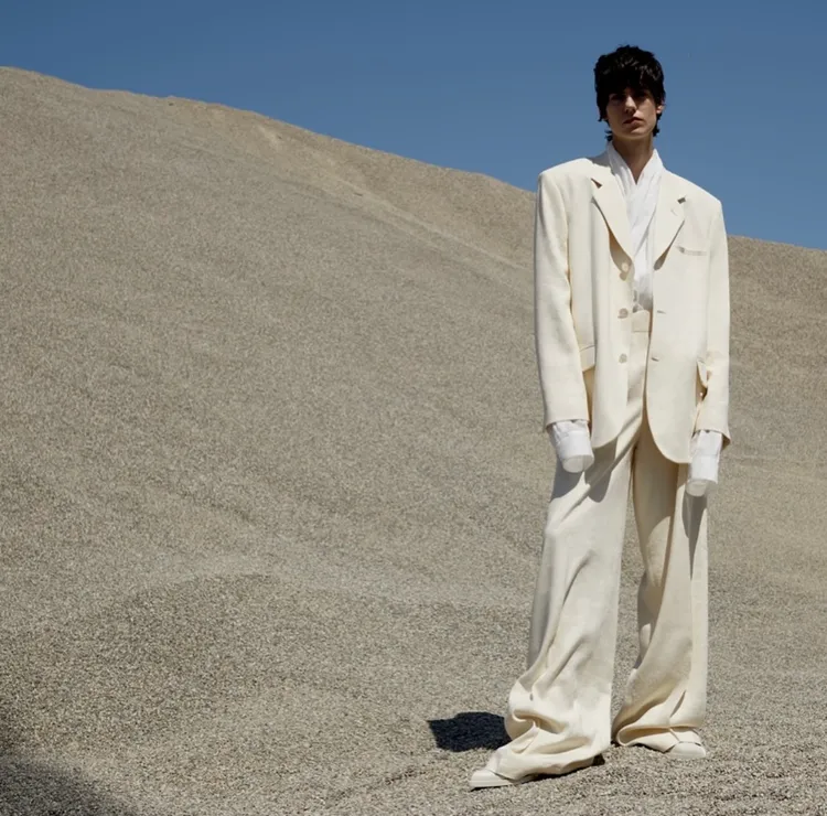 Veronica Leoni創立的品牌Quira風格相當洗鍊。品牌提供