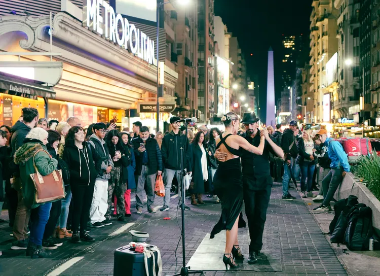 布宜諾斯艾利斯是探戈的故鄉，街上常可遇見表演探戈的舞者。田欣雲攝