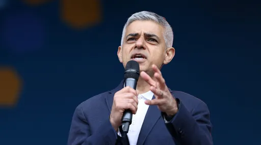 英國恐變天？工黨倫敦市長再連任　保守黨地方選舉結果40年來最慘