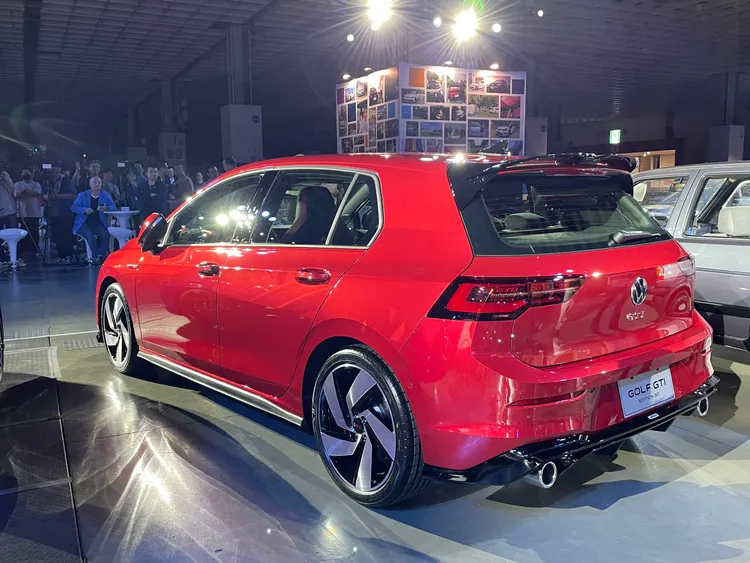 Golf GTI Edition 50 經典紀念款採用 2.0 升 EA888 EVO4 TSI 渦輪增壓引擎，擁有最大馬力 245ps 和最大扭力 37.8 kgm。林浩昇攝