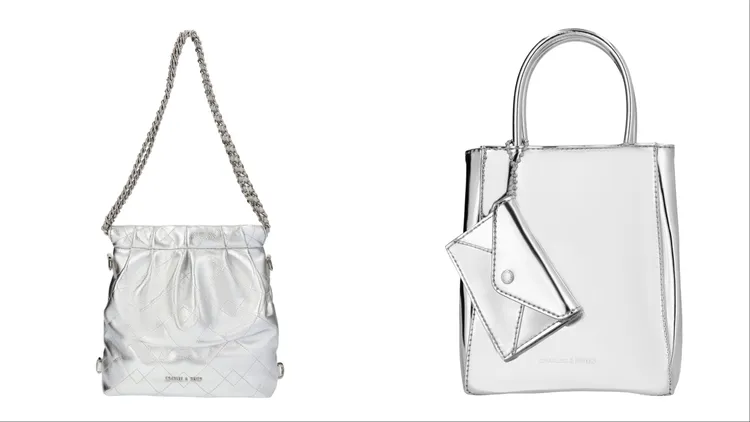 Duo細鍊抓皺後背包（左）2790元、Matina鏡面手提包（右）1990元。品牌提供