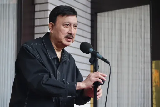 孫子2天沒上學！余天急電親家母「她也不知小孩在哪」