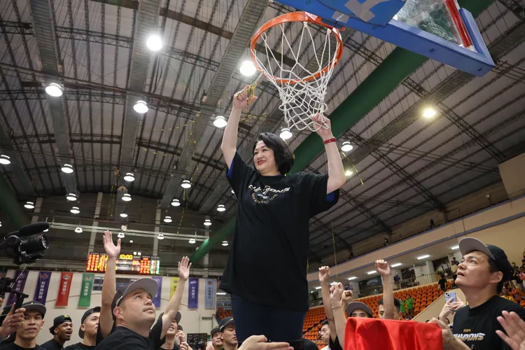 裕隆執行長嚴陳莉蓮也到場見證奪冠瞬間。籃協提供