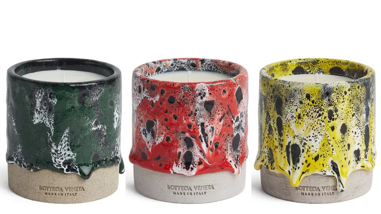 BOTTEGA VENETA全新居家蠟燭（左起）#雨木釉色、#紅石釉色、#燈籠釉色，各1萬4000元。品牌提供