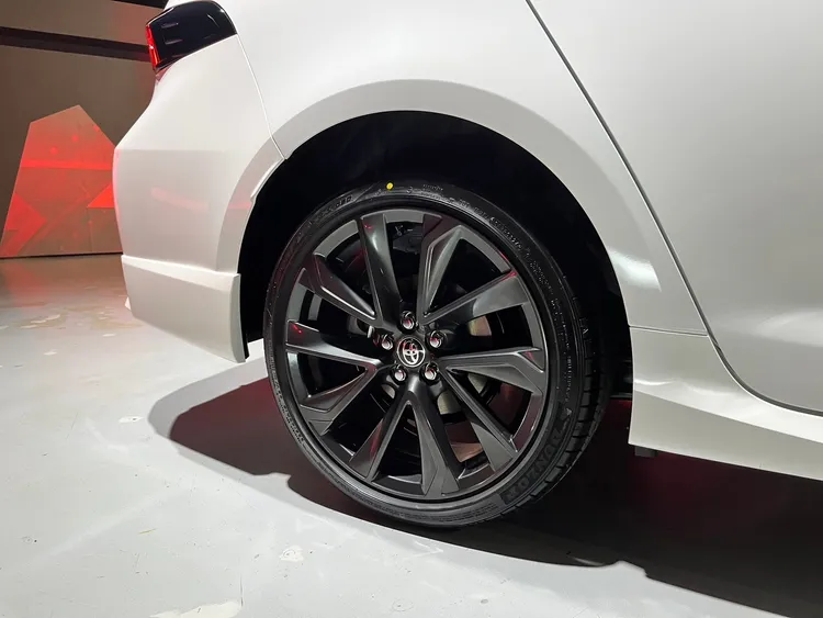 圈胎尺碼也從17吋升級18吋霧黑鋁圈。林浩昇攝