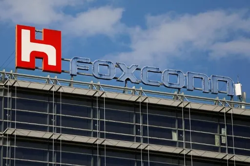 為COMPUTEX暖場!「3+3」搶機器人市場商機 鴻海股價飆16年新高