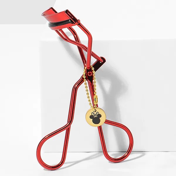 TWEEZERMAN x Disney限定無限想像睫毛夾，890元。品牌提供