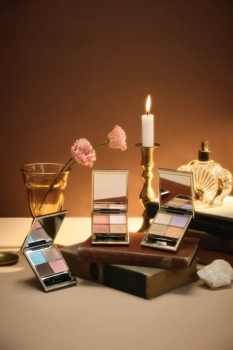 A.M Fairyland與3位專業彩妝師帶來聯名EyeEye內含光眼影，各1180元。品牌提供