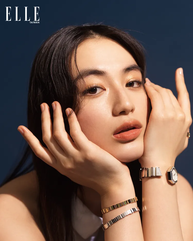 八木莉可子拍攝《ELLE》封面。《ELLE》提供