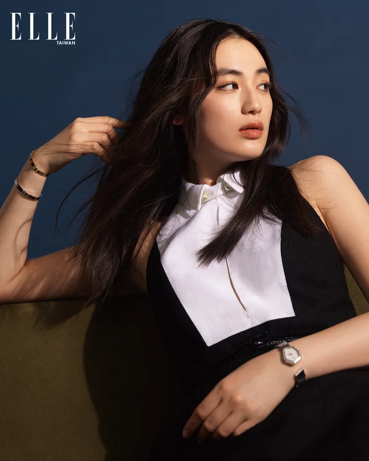 八木莉可子拍攝《ELLE》封面。《ELLE》提供