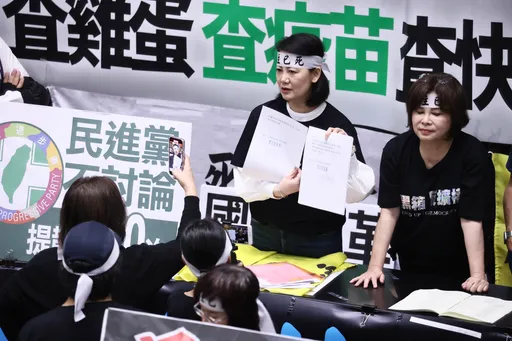 藍白強推國會改革「支持度血崩式下滑」 吳思瑤:再鴨霸下去只會更差