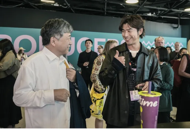 陳柏霖（右）出席坎城影展。翻攝陳柏霖IG