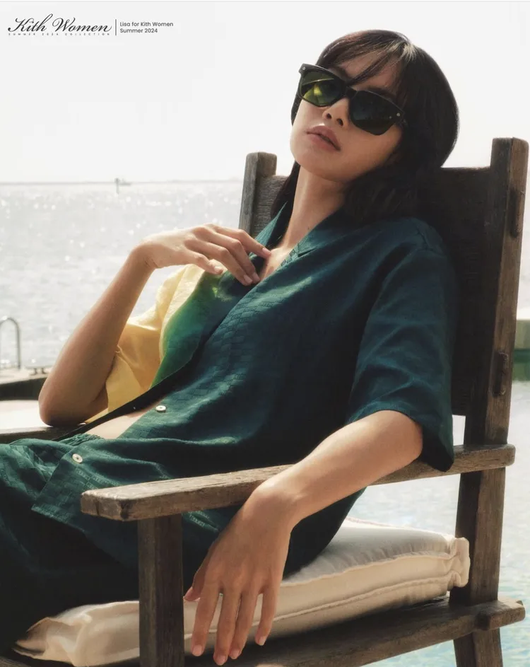Lisa替KITH拍攝夏季形象照。翻攝KITH IG