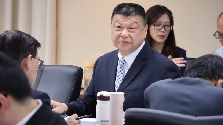 台鐵公司董事長杜微赴立院交通委員會備詢。記者葉家瑋攝