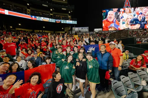 一粒帶領啦啦隊Wing Stars赴美 台灣日席捲MLB天使隊主場!