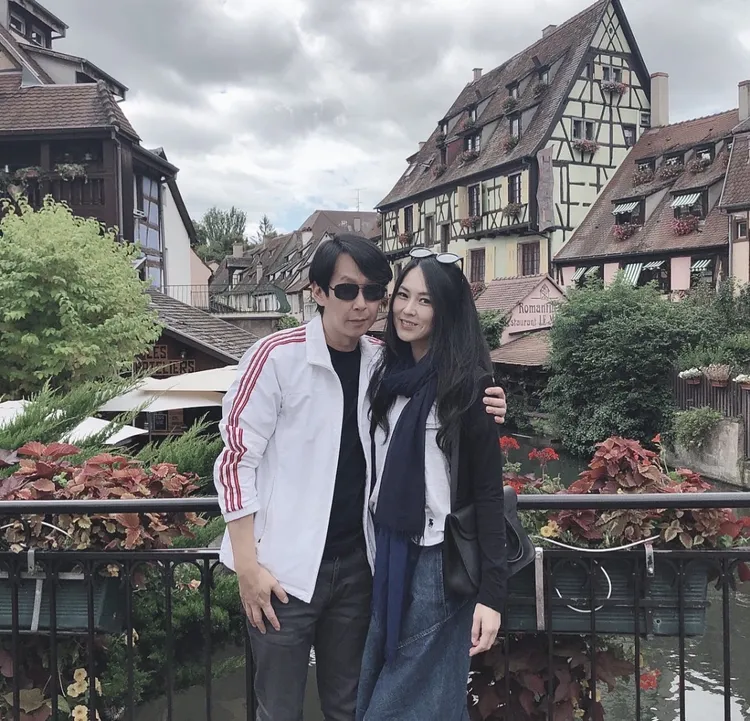 昔日玉女歌手王行芝與「亞洲天團」五月天鼓手冠佑，結婚17年感情仍十分甜蜜。翻攝王行芝IG