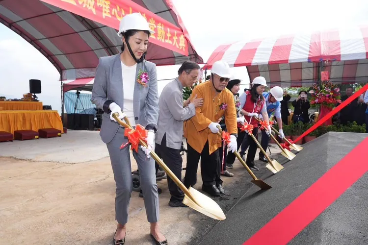 南投縣長許淑華參加動土儀式。翻攝許淑華臉書