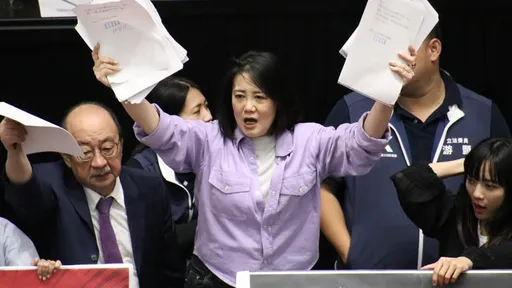 3張圖直指「惡法爭議」 民進黨反擊:揭穿傅隨組織的謊言