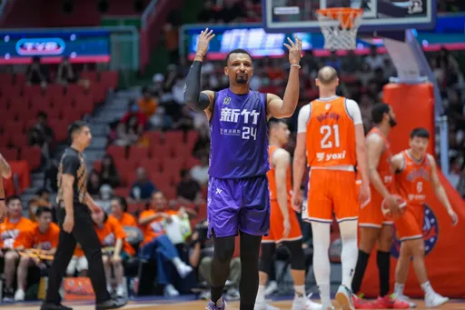 「台籃Kobe」艾夫伯狂飆38分 攻城獅奪睽違707天季後賽勝利