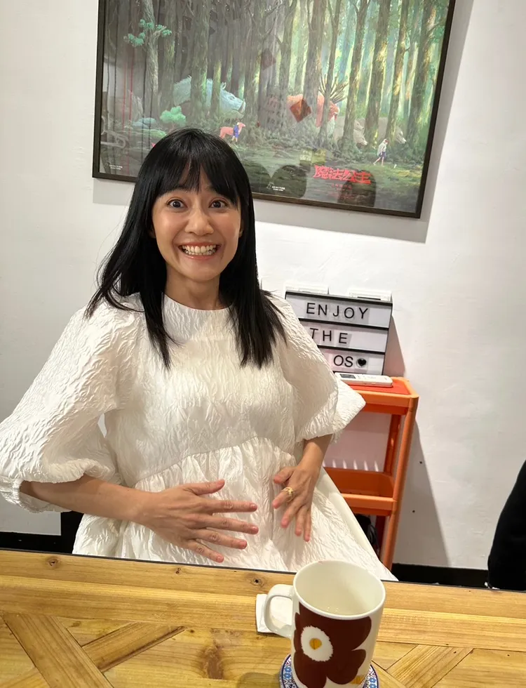 陳婉婷撫肚否認有孕差點捶肚子。趙大智攝