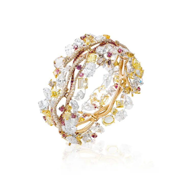 White Label Collection高級珠寶系列四季樹枝手環。品牌提供