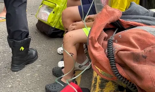 2勇消殉職｜尚百人待援！「大手拉小手」全身黑逃命　「晴空匯」住戶有家歸不得