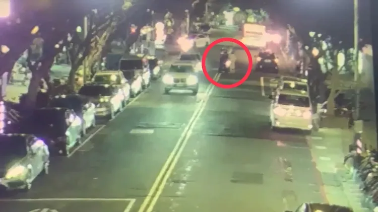 許男29號於新店三民路肇事逃逸。翻攝畫面