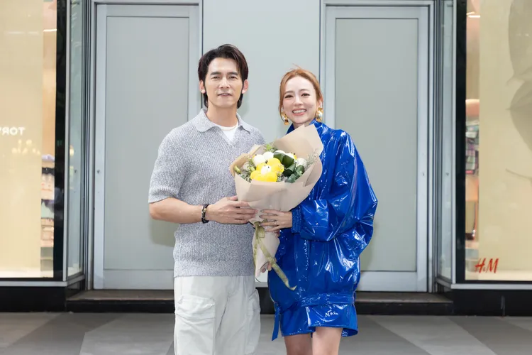 温昇豪（左）和高宇蓁曾在戲劇《我們發財了》合作搭檔演夫妻。鵲兒喜娛樂經紀提供