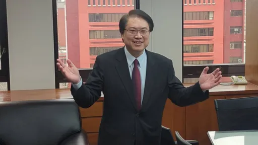 稱黃國昌「第二次很溫柔！」　林右昌曝卸任心裡話：委員對我都很客氣