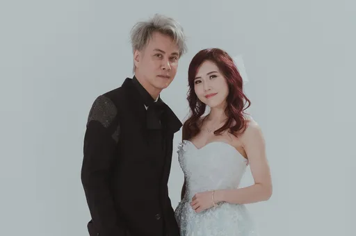 已婚女歌手披白紗曬絕美婚紗照　尷尬新郎竟不是登記的老公