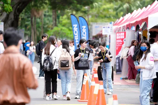 輔大就業博覽會　72家廠商來搶人！高薪上看5萬元