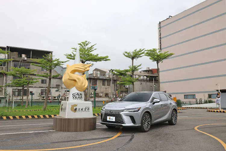 Lexus RX獲選為2024車訊風雲獎【最佳進口豪華中大型SUV】。主辦單位提供