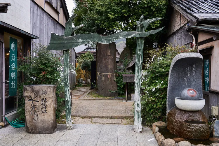 水木茂大道上還有一座妖怪神社。StellAH.提供