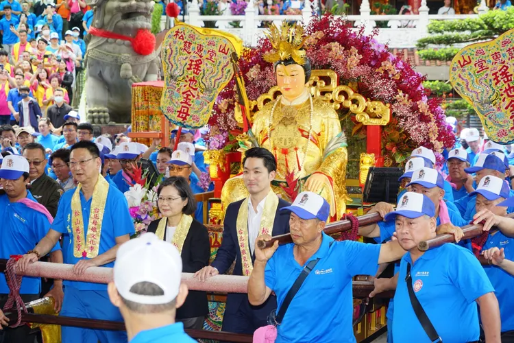 蔣萬安也為慈惠堂援助花蓮地震表達謝意。北市府提供