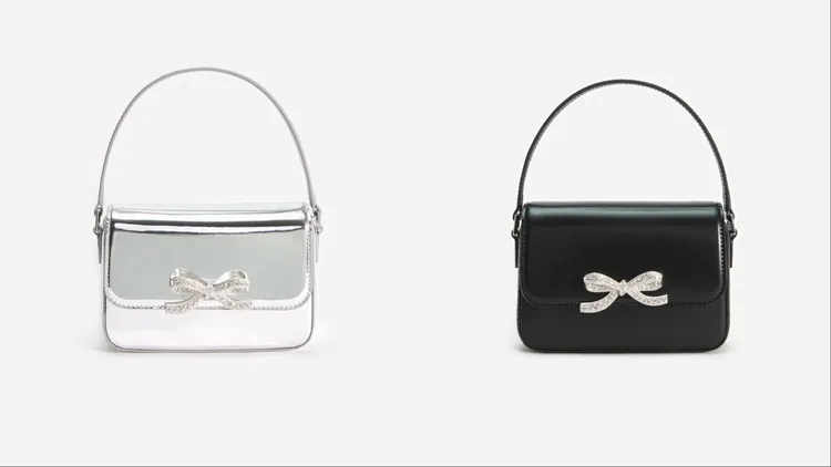 self-portrait皮革肩背包，各1萬6800元。品牌提供