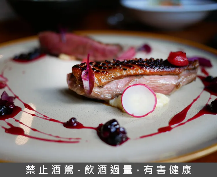 慕軒飯店推出「GUSTOSO義大利餐廳&URBAN331威士忌酒吧-餐飲通用券」，每張1280元，優惠57折。業者提供