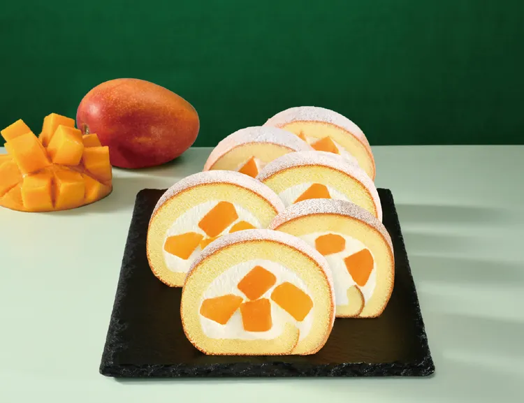 亞尼克新鮮芒果捲內餡換上枋山盧家芒果。業者提供