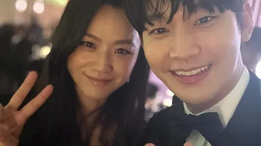 湯唯集郵金秀賢續前緣 偏愛朴寶劍幫老公打片