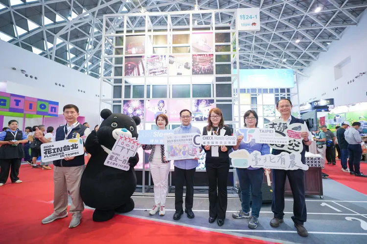 「臺北主題館」首次在高雄旅展亮相，強調「永續台北・觀光共榮」。北市府提供