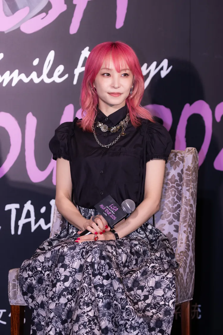 LiSA出國必帶枕頭、棉被。攝影中心攝