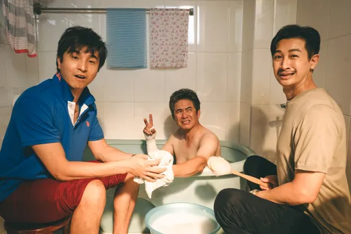 《婆婆2》洪都拉斯裸體「坦誠相見」 2男星幫洗澡畫面好羞