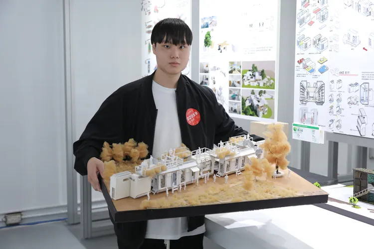 金獎得主大葉大學黃轍諺同學的「書の森」。業者提供