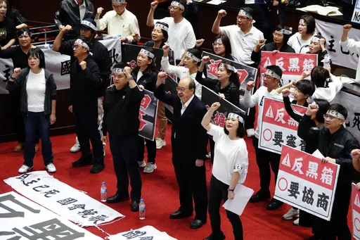 爆黃國昌不願直播協商! 綠委大嗆傅崐萁「更生人、不識字」