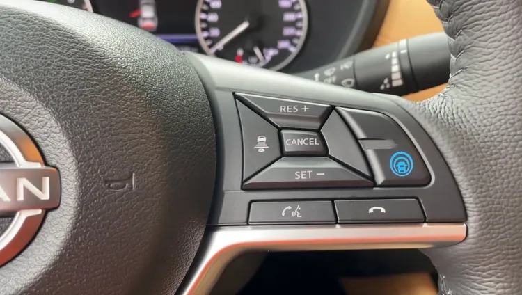 Pro Pilot智行安全系統在尊爵智駕版以上車型，在原本ICC智慧型全速域定速系統的基礎下，另外加入了LKA車道維持輔助系統，實現了消費者喜愛的Level 2半自動駕駛輔助能力。林浩昇攝