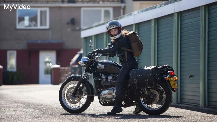 BBC英劇《更年期又怎樣》講述一女子面對更年期的心境轉變。MyVideo提供