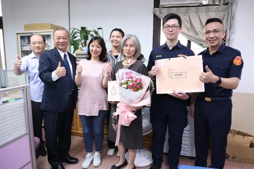 母亲节前夕送上温暖惊喜 新北警唯一「母女」、「母子」档享职场天伦乐