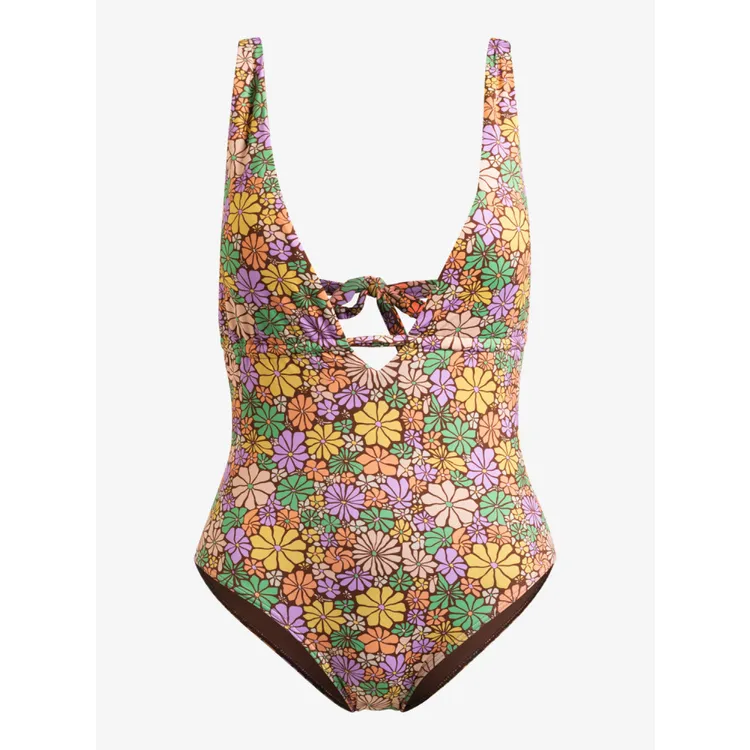 ROXY ACTIVE BRALETTE 比基尼，2980元。品牌提供