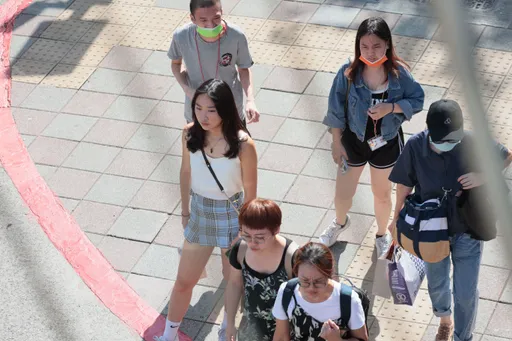 鋒面北抬水氣仍多 明南部高溫上看36°C!下週全台再變天